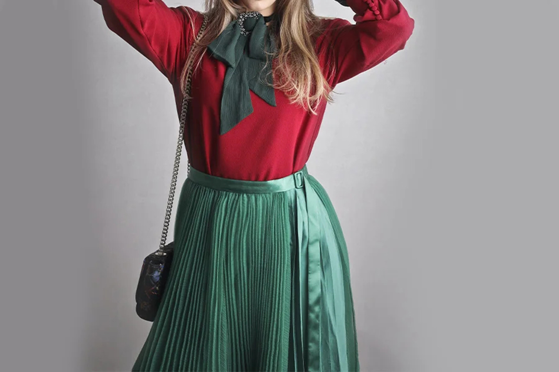 woman-wearing-a-green-adjustable-skirt.webp.jpg