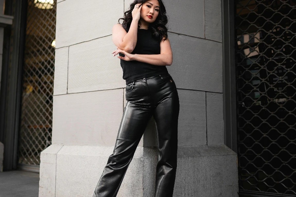 Pretty-Woman-in-Black-Blouse-by-Marcus-Silva.webp.jpg