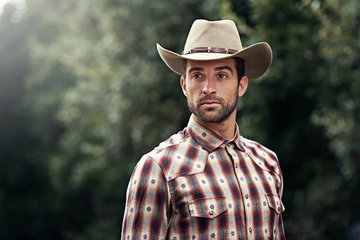 A-man-in-a-vintage-western-outfit.webp.jpg