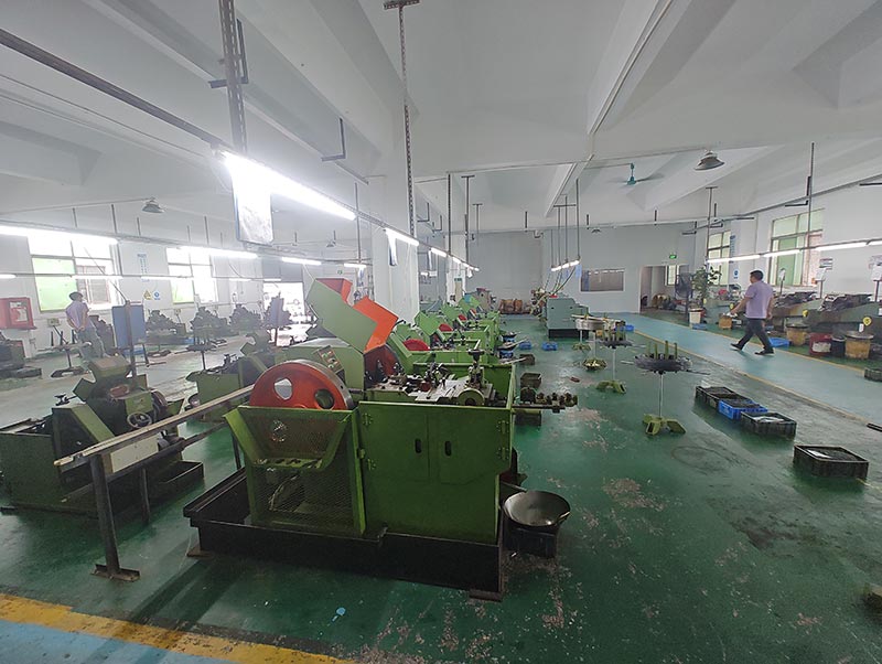 精密螺丝的热加工变形如何控制 精密螺丝的热加工变形如何控制