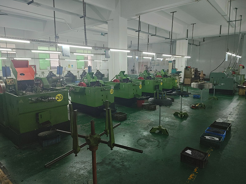 不锈钢螺丝的预钻孔直径如何确定 不锈钢螺丝的预钻孔直径如何确定