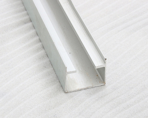 槽式橋架和梯式橋架的區別