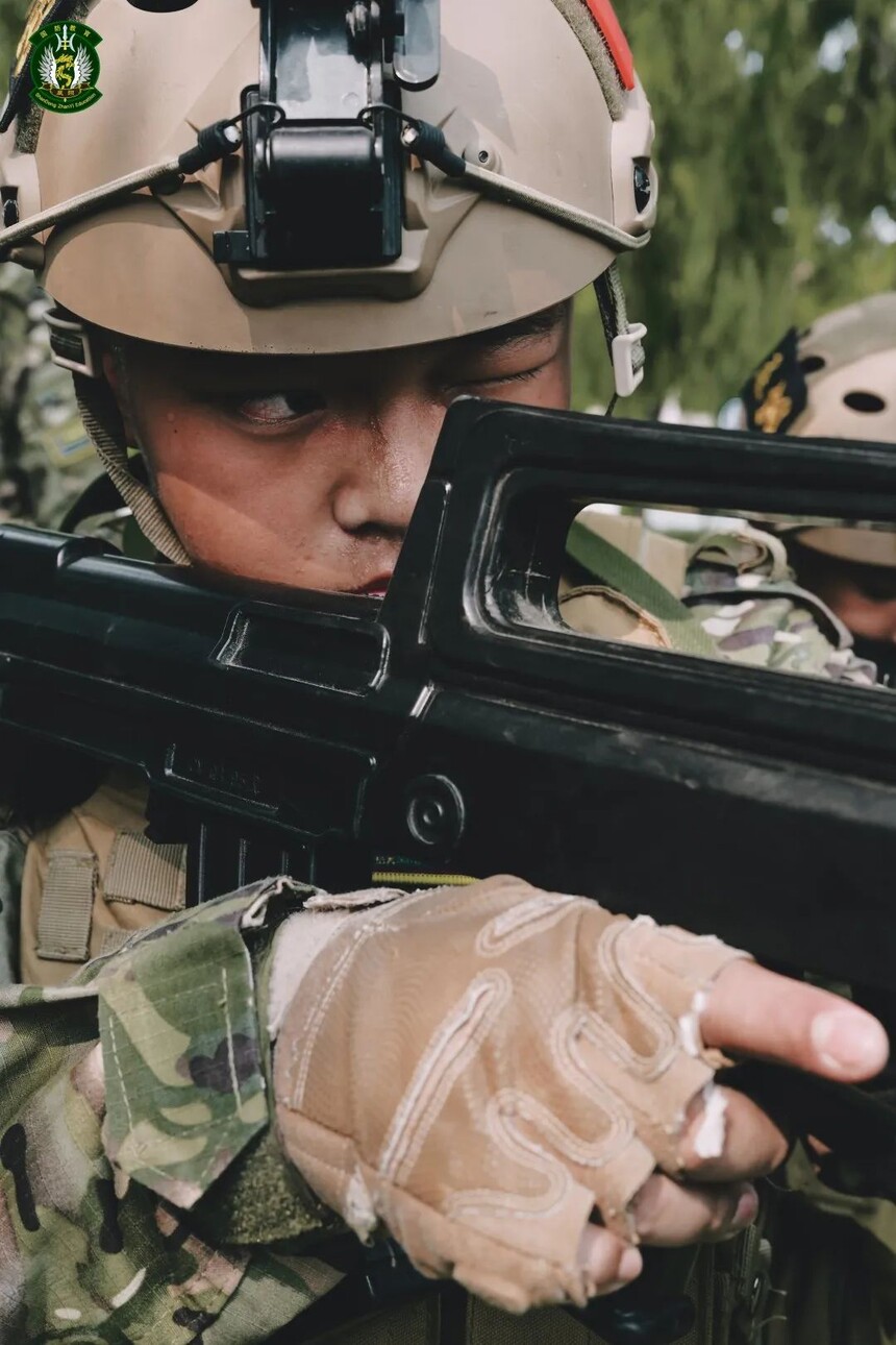 1749632060852346.jpg 640 (5).jpg