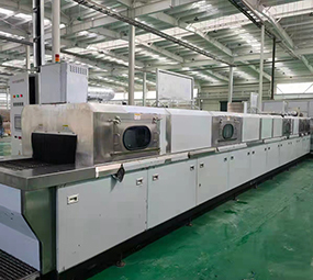 通過(guò)式網(wǎng)帶清洗機(jī)