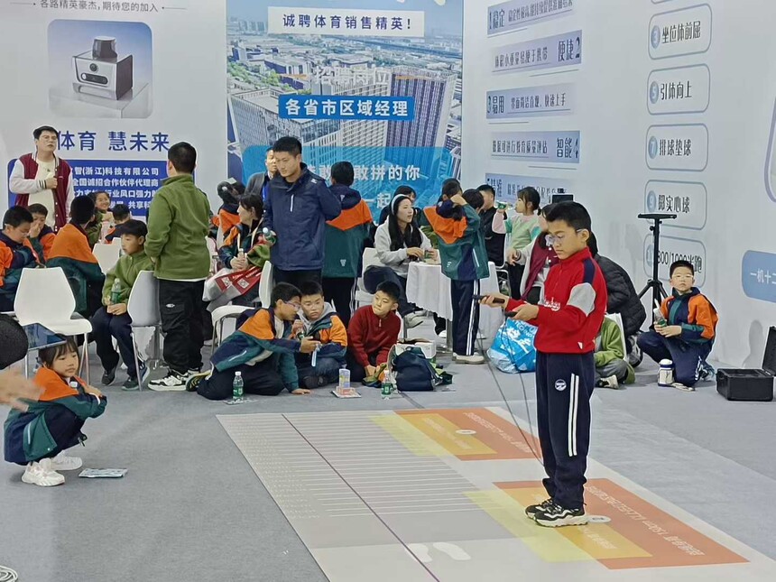 1761825776273344.jpg xs2.jpg