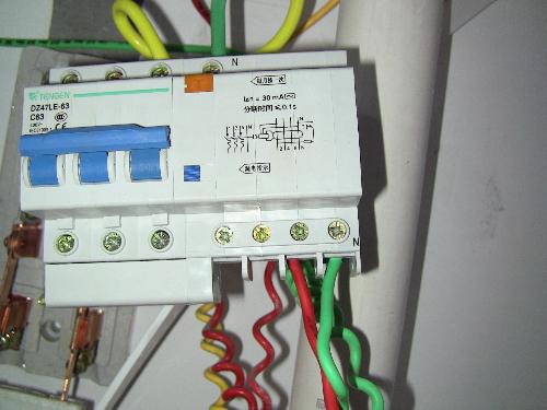 152919E44-0.jpg