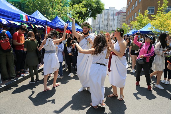 1735116130773232.jpg 5ea7aa1dfd1813e8-3aeb1f3fbb910245-d012005d271f1cb59d3c016971a9b9c3.jpg