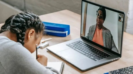 ��Ļ��ͼ 2025-09-11 192743.png