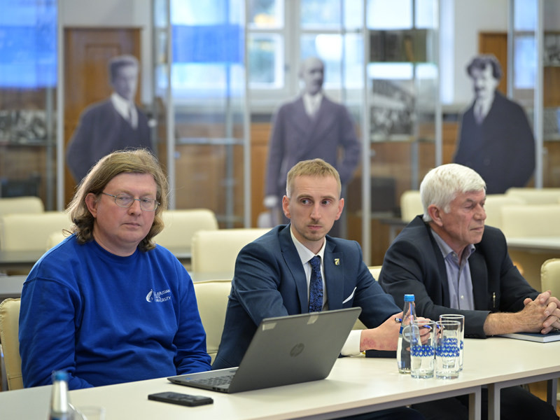 1762414401106911.jpg 5.jpg