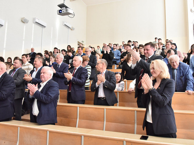 1764075348206641.jpg 7.jpg