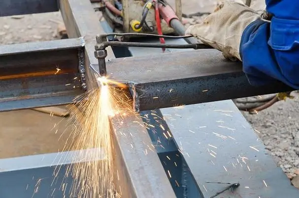 �����ֽṹ�ӹ�����