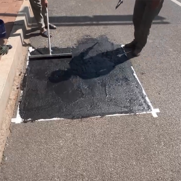 瀝青路面修復料