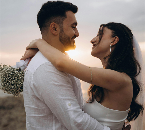 1761313701302294.jpg pexels-seljansalim-26898069.jpg