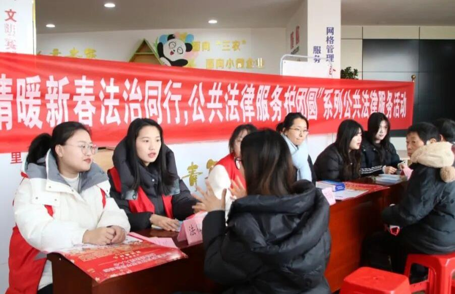 ɽ��ʡ������˾�����߽�·������ΪȺ���ṩ��һ��һ�����ɷ���