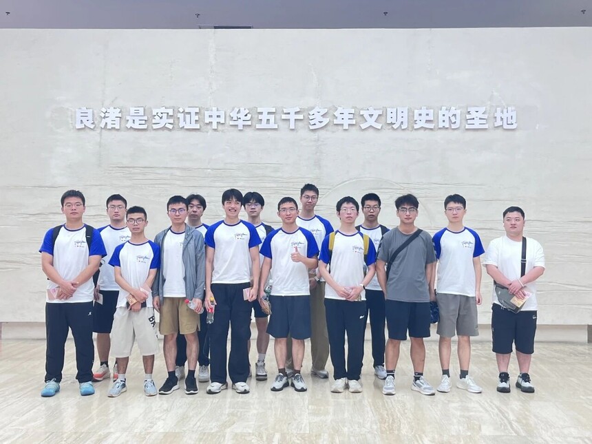 1758098509444800.jpg f63bd44b01ea25935ab3a70de1d7806a.jpg