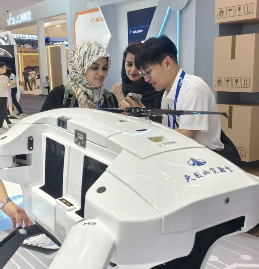 1761534311370748.jpg 0f840159b8317acdbcb0d8ad4f2346bd.jpg