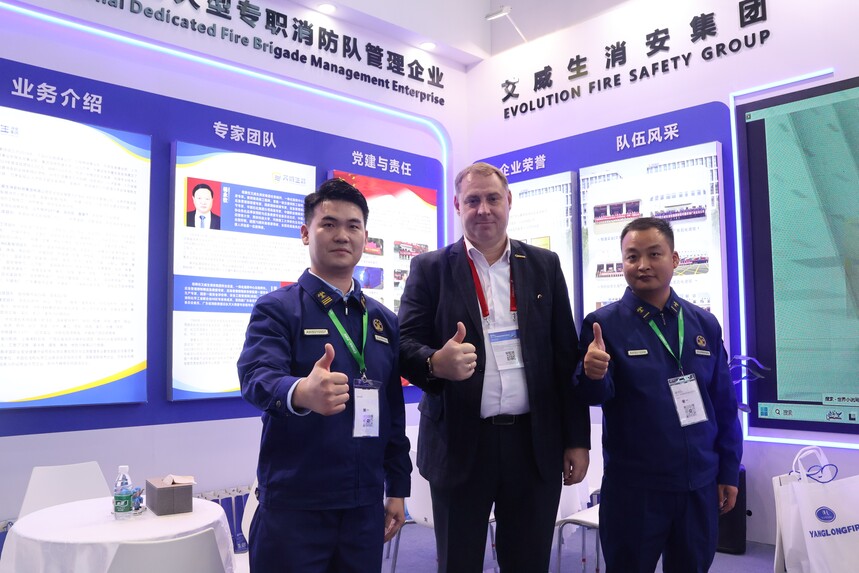 1760576121628972.jpg 1760576121628972.jpg