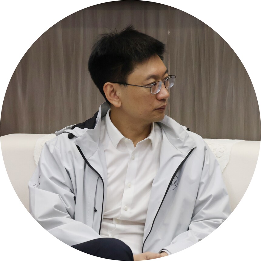 1760664909142080.jpg 1760664909142080.jpg