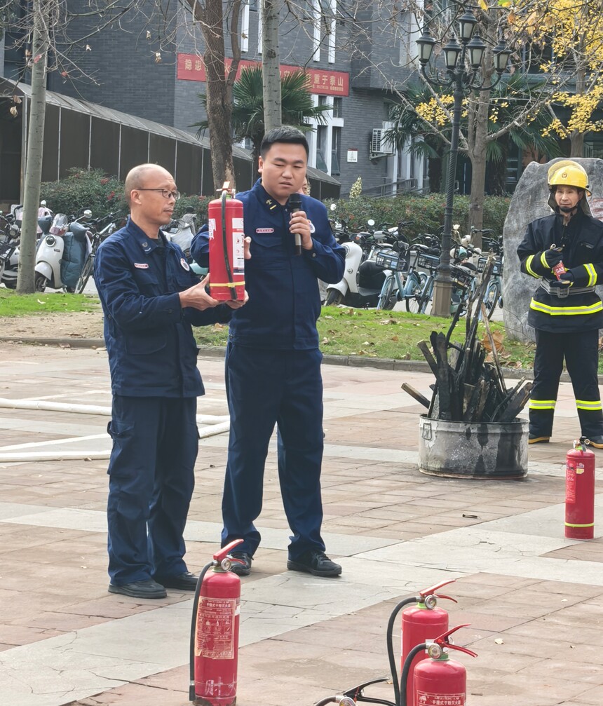 1763341619736566.jpg 1763341619736566.jpg