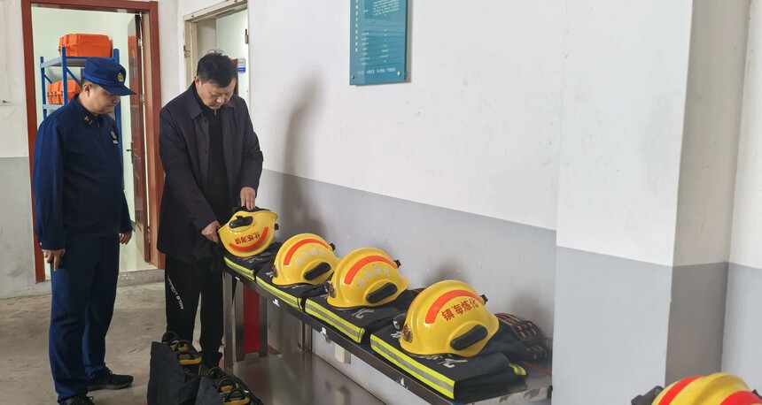 1764896725340415.jpg 1764896725340415.jpg