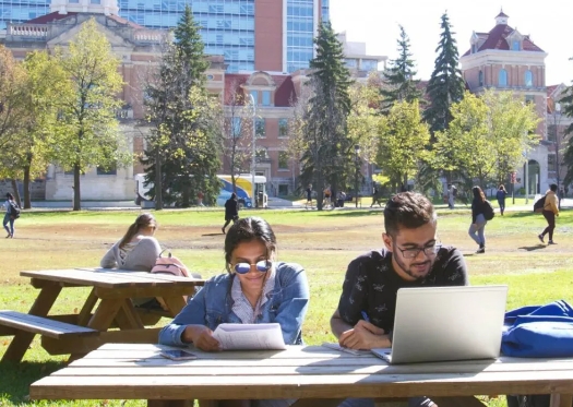 1765435934603836.png 曼尼托巴大学 (2).png