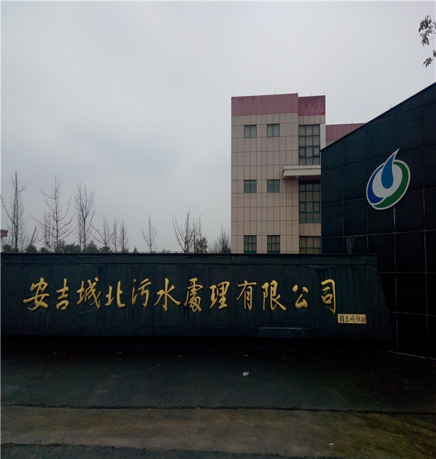cedfe7cea29a4f1dfd4bdedce858ef42.jpg