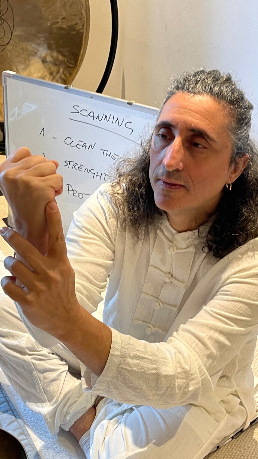 2059751356.jpg
