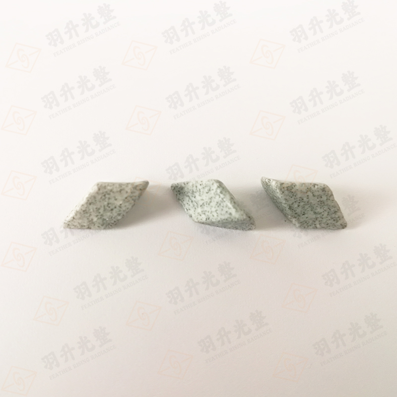 1754634979531327.jpg 棕刚玉-斜三角.jpg