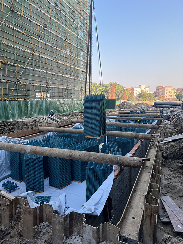 强化城市雨水收集设施建设,促进再生水利用 强化城市雨水收集设施建设,促进再生水利用