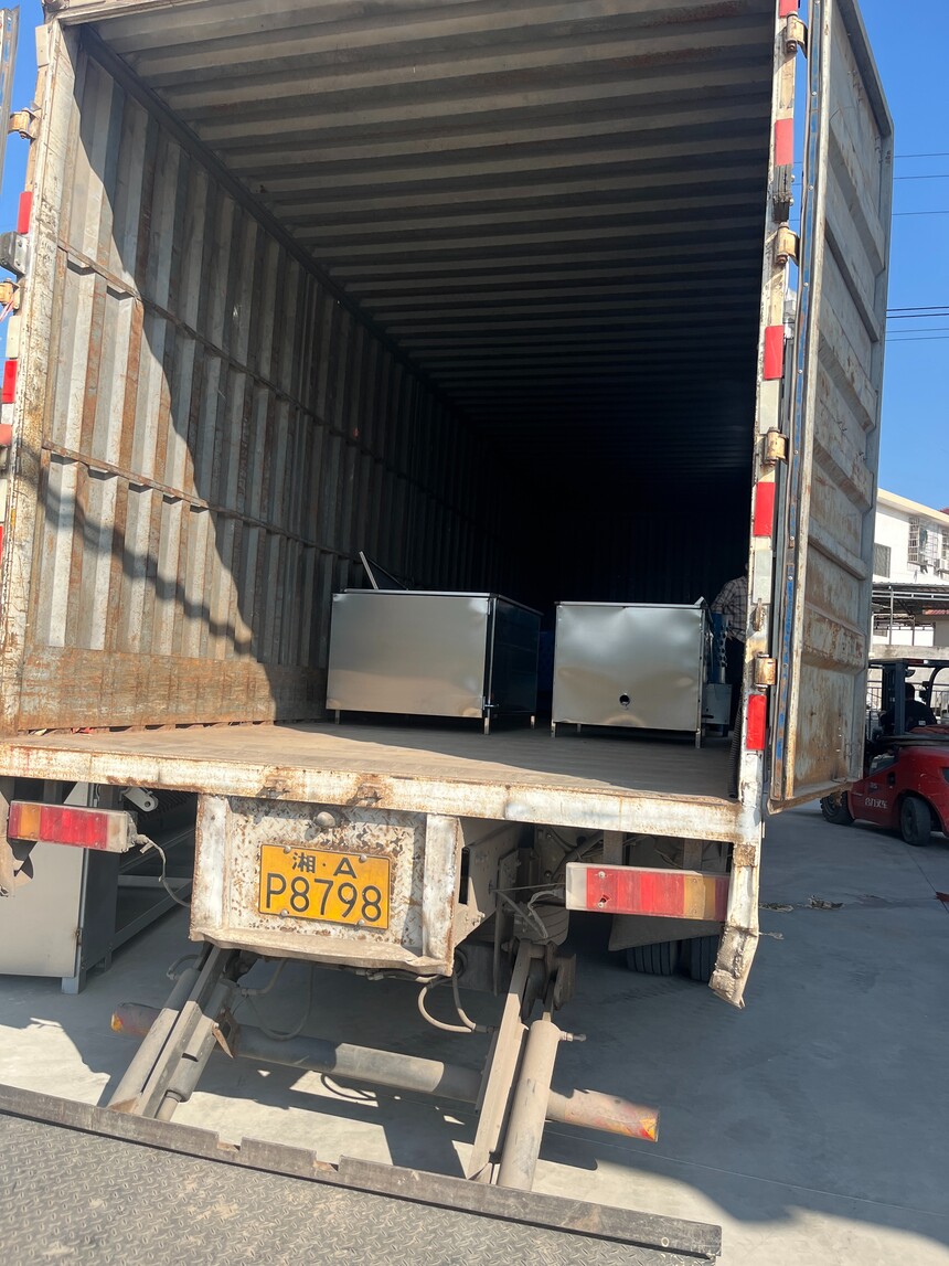 1764131876517584.jpg 1764131876517584.jpg