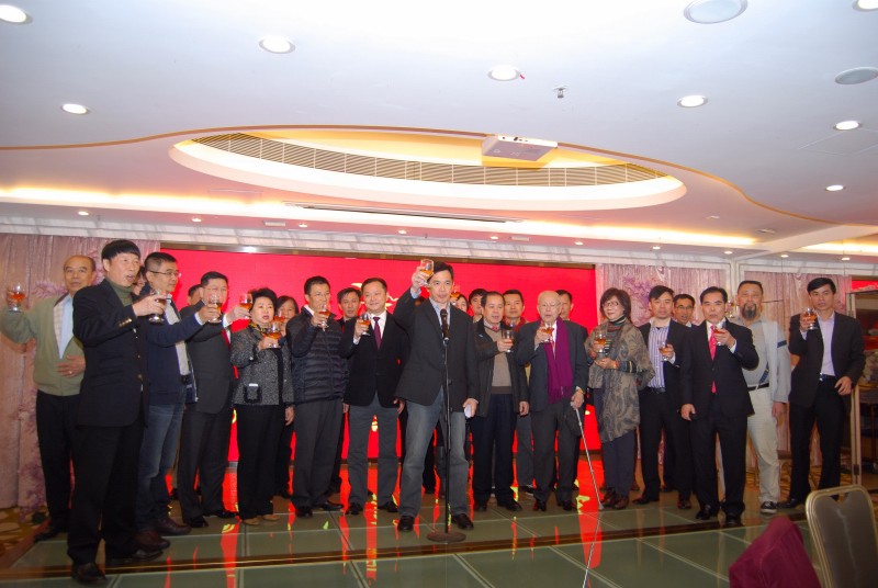 inform2014_01_01_02.jpg