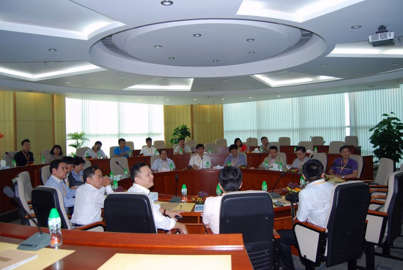 inform2013_10_01_04.jpg