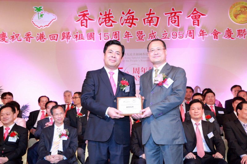 inform2012_07_01_16.jpg