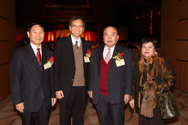 inform201102_01_01_19.jpg