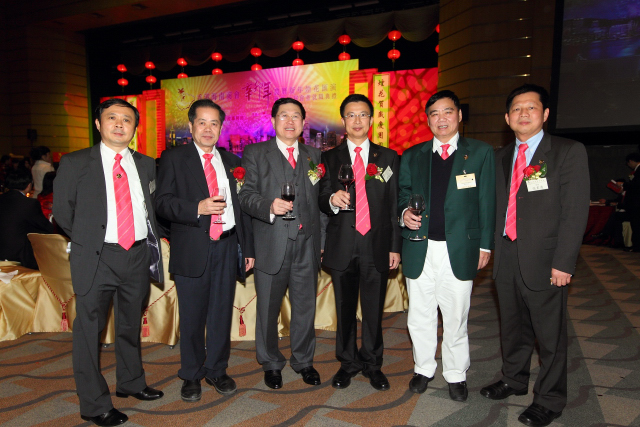 inform201102_01_01_28_7.jpg