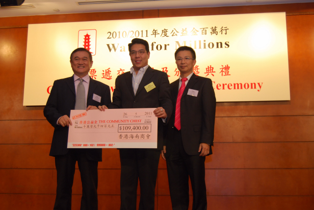 inform201105_03_01.jpg