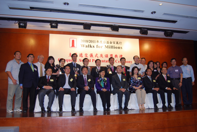 inform201105_03_03.jpg
