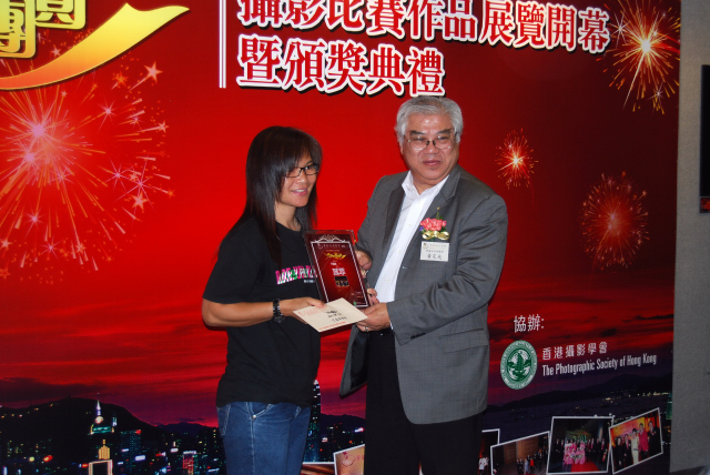 inform201106_02_06.jpg
