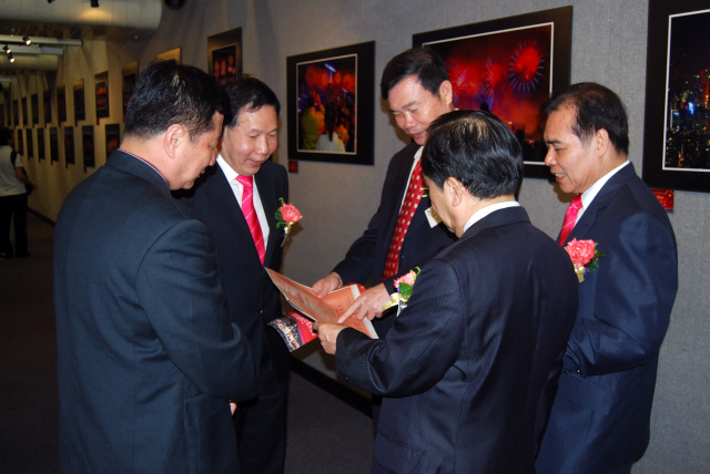 inform201106_02_19.jpg