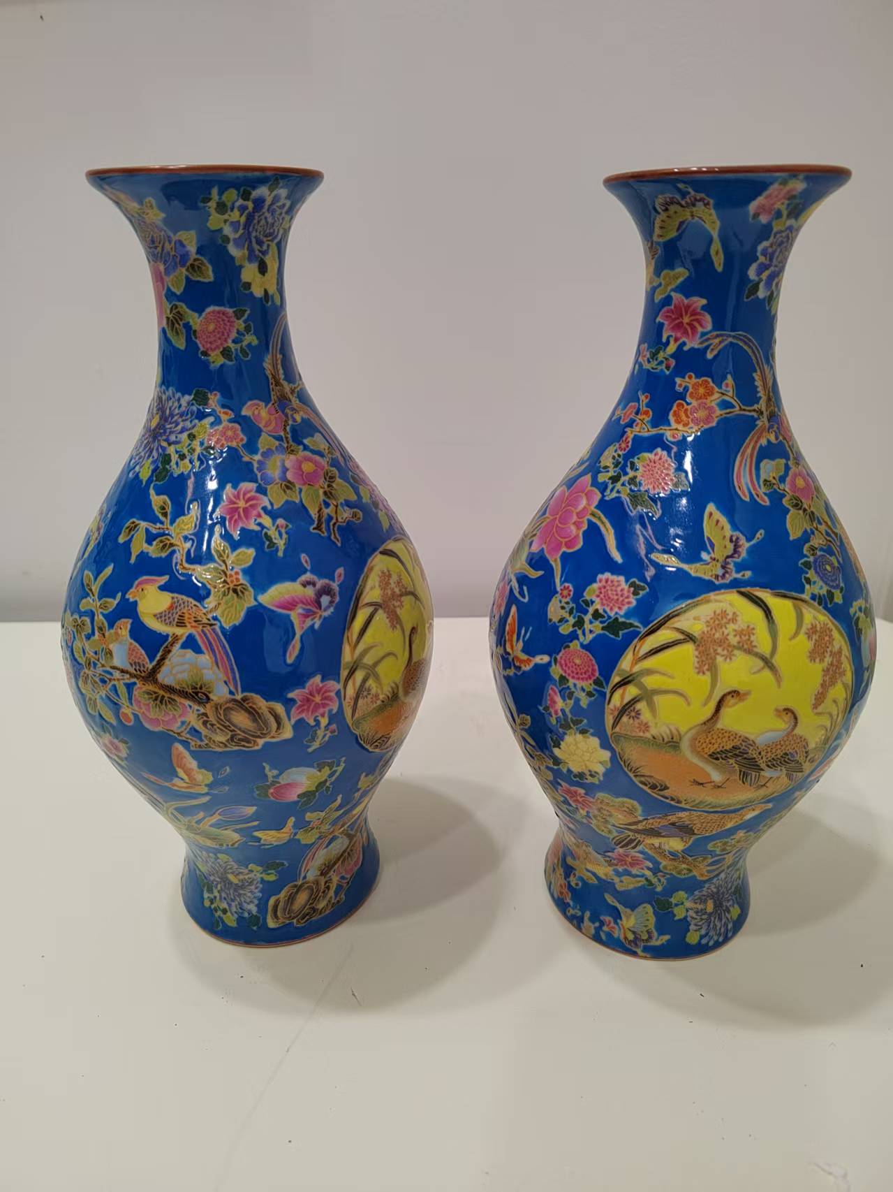 清乾隆仿龙泉青釉缠枝莲纹玉壶春瓶_雅春民藏艺术品交易中心