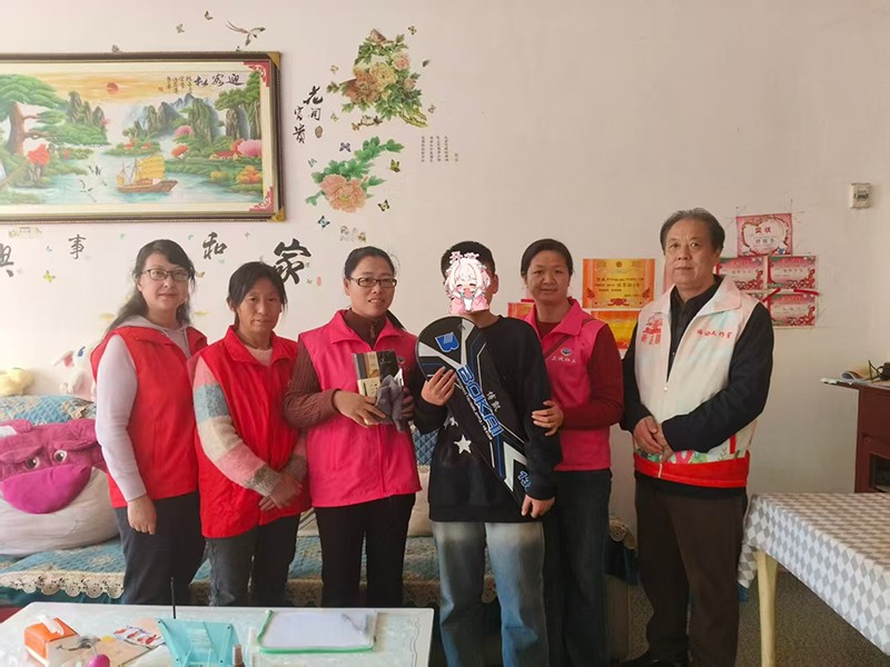 ϵͯڻӴ  ÷蹤ҡչ뻧οʻ