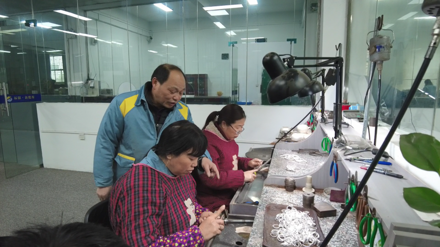 1753779106876738.png fc411d90-8dbf-4fdf-966b-96da2f7ae926.png