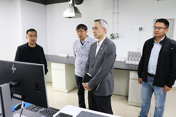 �зı��ܾ������һ�е�������