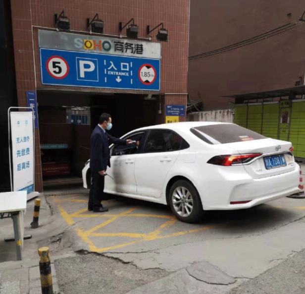 1760590760287681.jpg 2.jpg