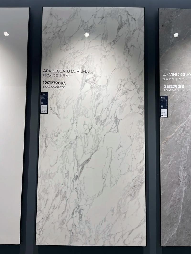 石材耐磨性_石材的耐磨系数_超耐磨通体大板 600x1200MM 奢石系列 商业空间墙面干挂 施工安全规范 材质抗压强度解析