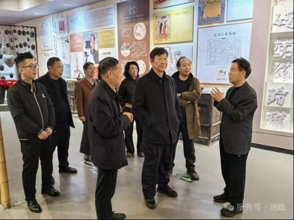 1762831985330790.jpg 243.jpg