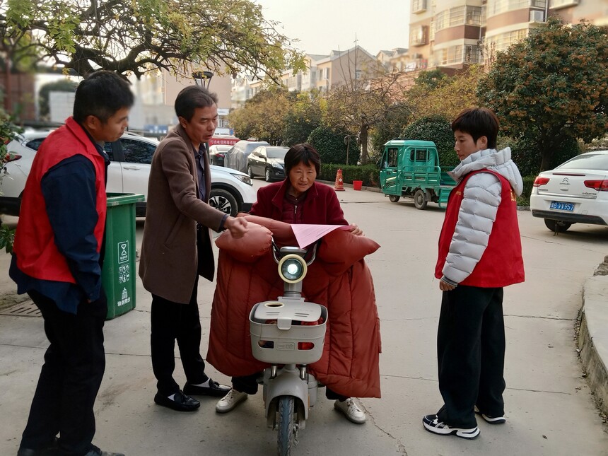 1764209561650788.jpg 9888.jpg