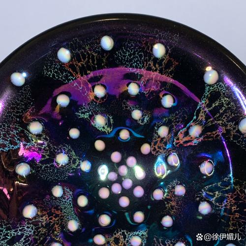 艺术建材星光评估釉品价值多少_星光釉系列艺术价值评估:它是一件建材还是一件艺术品?_星光釉瓷砖价格