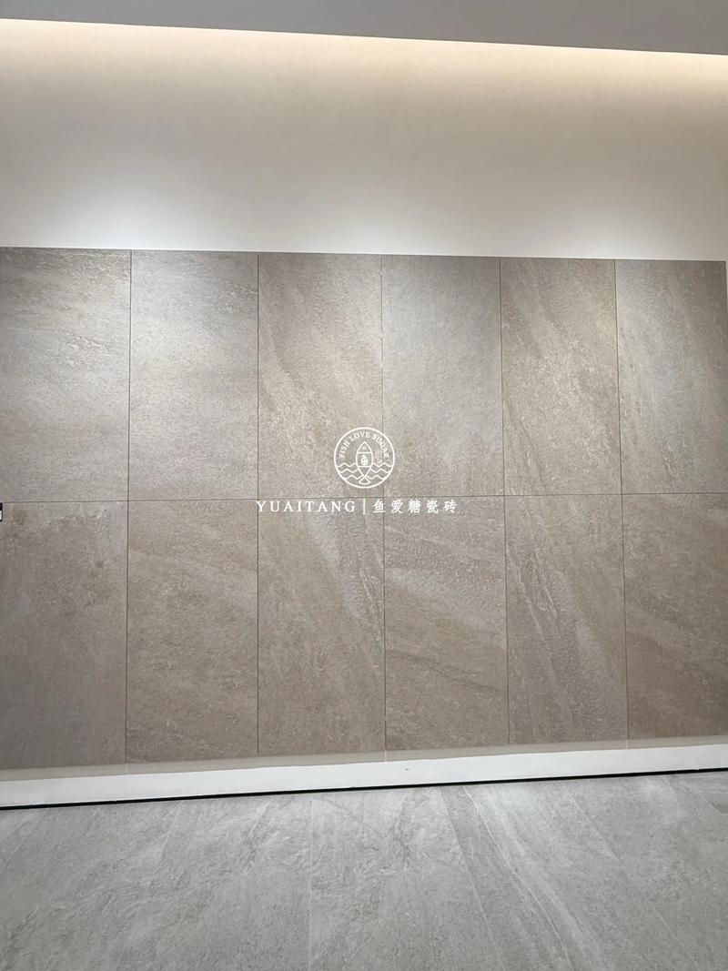 砂岩砖和瓷砖区别_光影对建筑空间塑造的影响_砂岩系列瓷砖的独特质感:塑造地中海与侘寂风空间的自然肌理