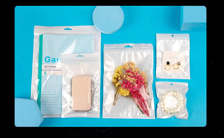 1765250631930474.png -0e14ec0c-43f3-44d3-adfa-63d847f41895.png